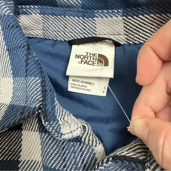 The North Face Mens Blue Plaid Valley Twill Flannel Heavy Shirt-size small *NWOT